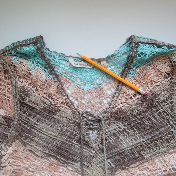 Soft Surroundings Multicolor Turquoise Red Crochet Tassel Boho Tunic Top Size L - Picture 11 of 16